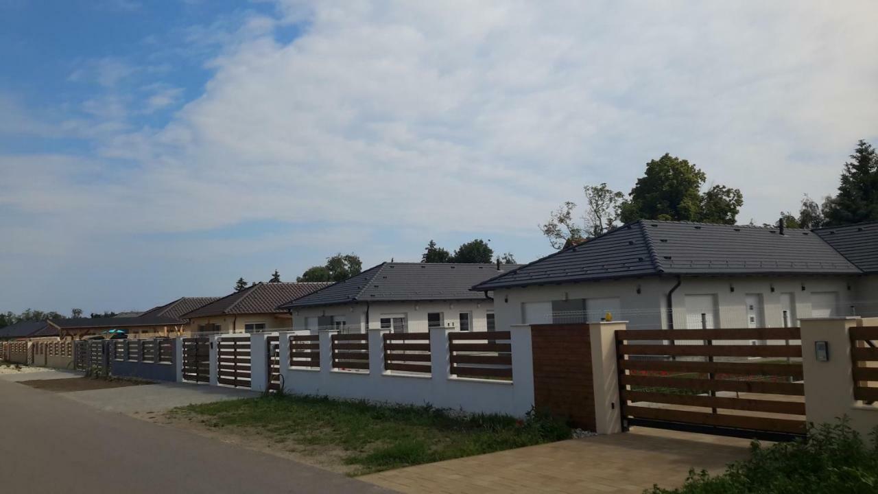 Hunor House Villa Siófok Buitenkant foto